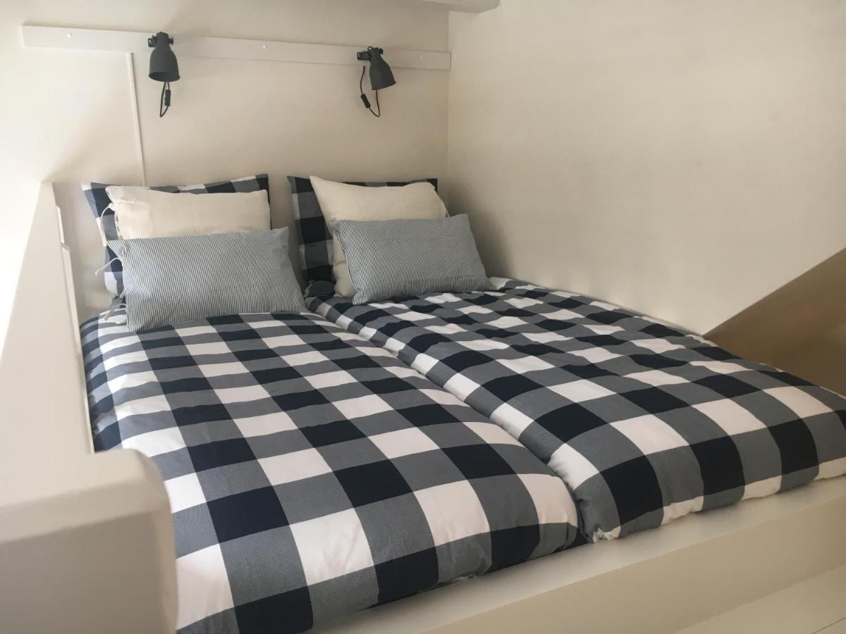 B&B Aan De Gracht Λεουβάρντεν Εξωτερικό φωτογραφία
